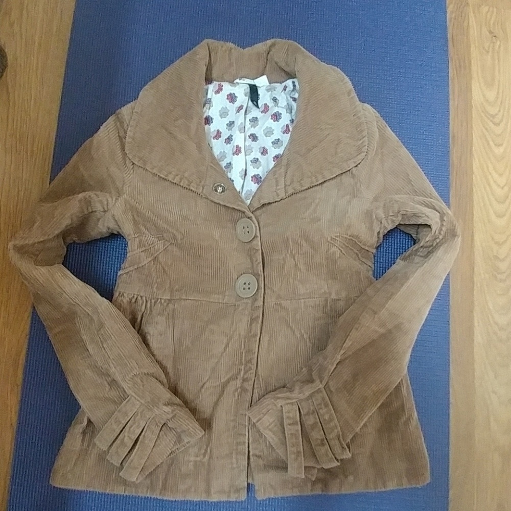 H&M tan corduroy jacket